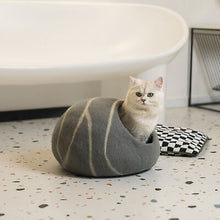 Cargar imagen en el visor de la galería, Cat Cave Bed -Handmade Wool with Mouse Toy
