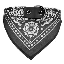 Cargar imagen en el visor de la galería, Adjustable Bandana Leather Pet Collar Triangle Scarf
