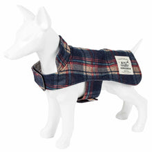 Carica l&#39;immagine nel visualizzatore di Gallery, 2-In-1 Tartan Plaided Dog Jacket With Matching Reversible Dog Mat
