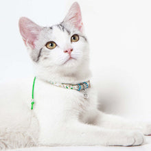 Cargar imagen en el visor de la galería, Touchcat Lucky Charms Designer Cable Necklace Cat Collar
