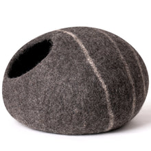 Carica l&#39;immagine nel visualizzatore di Gallery, Cat Cave Bed -Handmade Wool Cat Bed Cave with Mouse Toy
